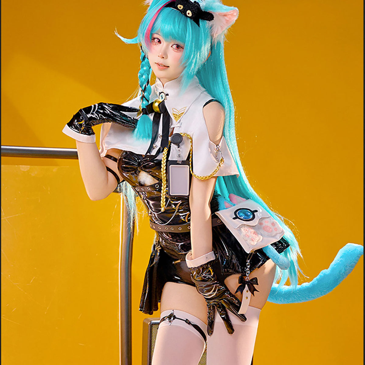 【Nekocos】Game Neverness to Everness Cosplay Elite Operative Mint Cosplay Costume | Custom-Tailor model showcasing vibrant design