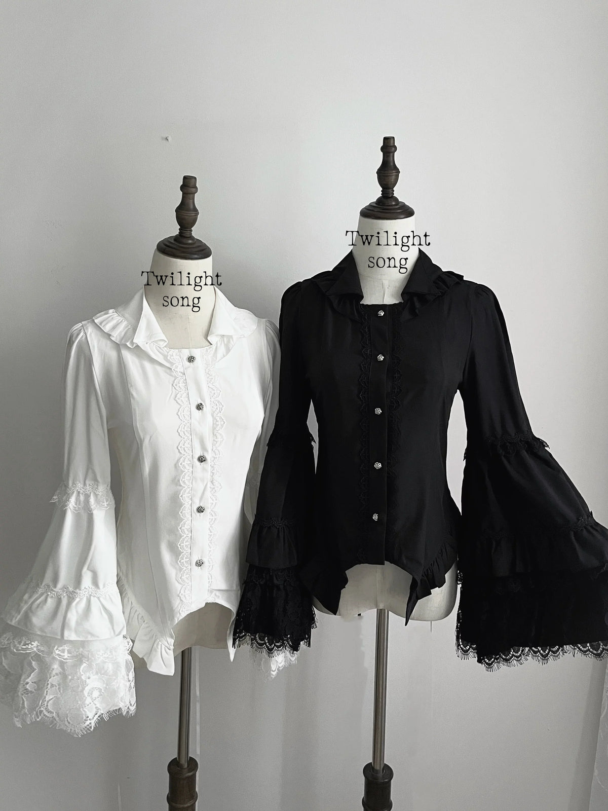 Gothic Lolita Hime Sleeve Blouse with Small Lapel
