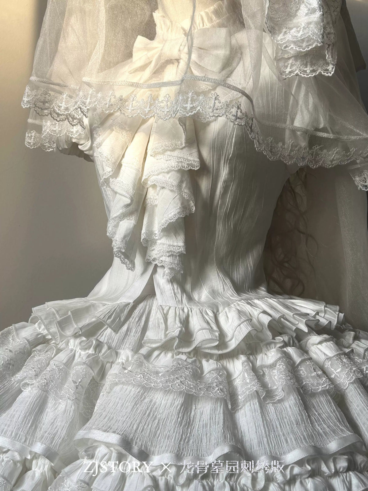 Dragon Bone Cemetery - Gothic Lolita Blouse, Detachable Bell Sleeves