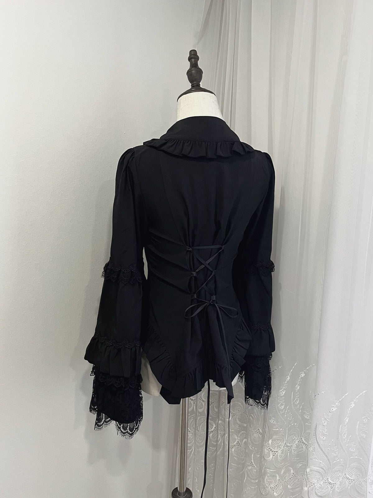 Gothic Lolita Hime Sleeve Blouse with Small Lapel